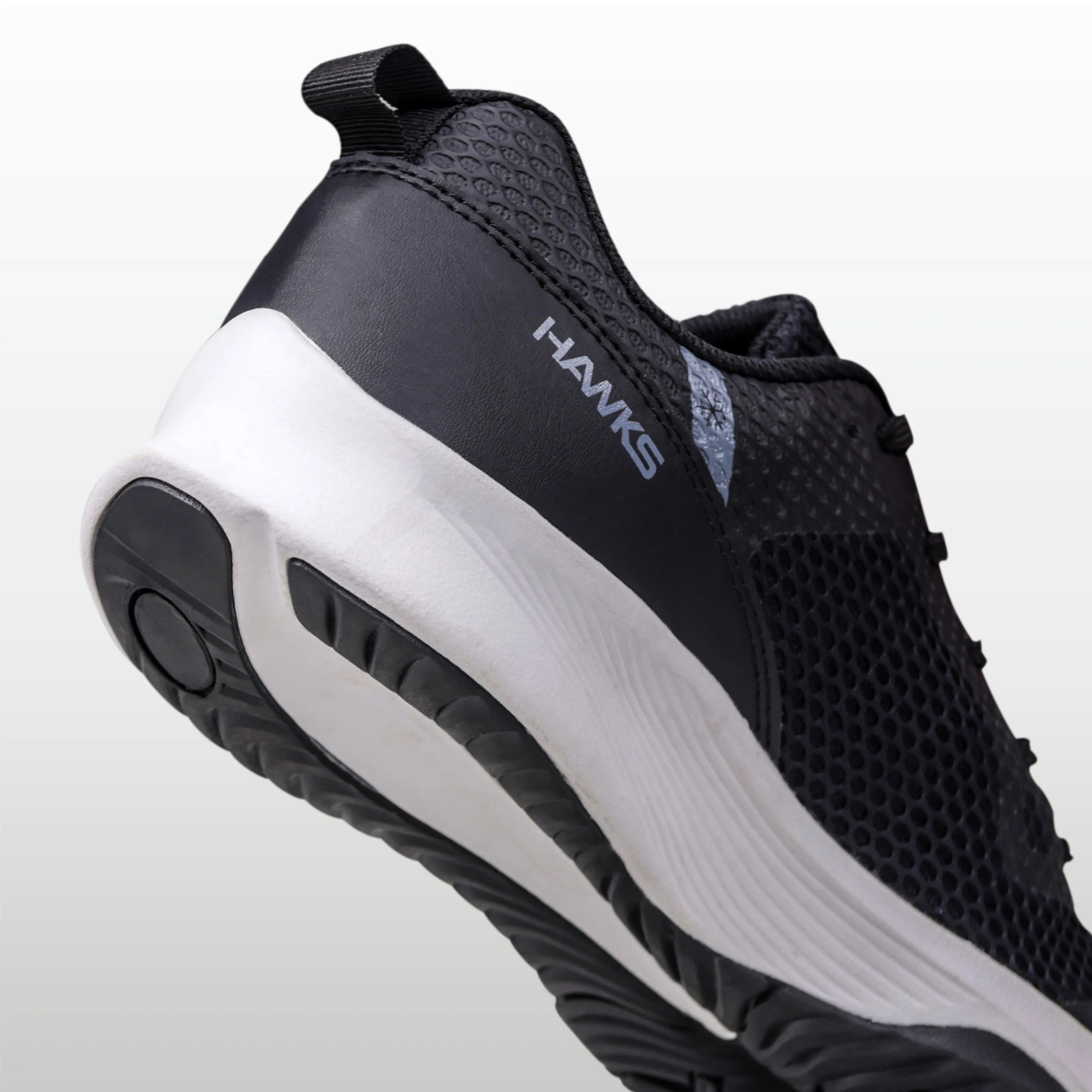 NIVIA HAWKS 2.0 TRAINING SHOE