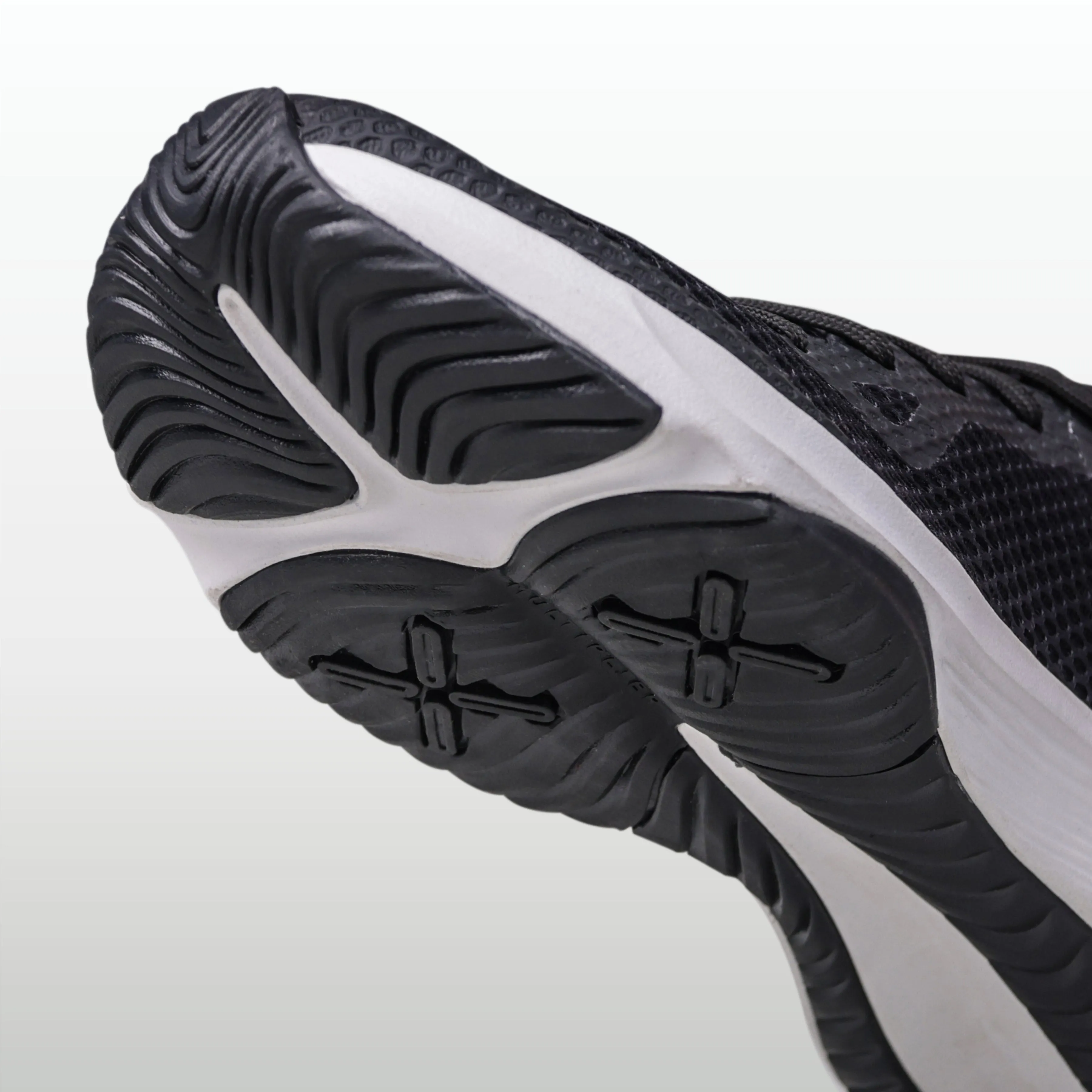 NIVIA HAWKS 2.0 TRAINING SHOE